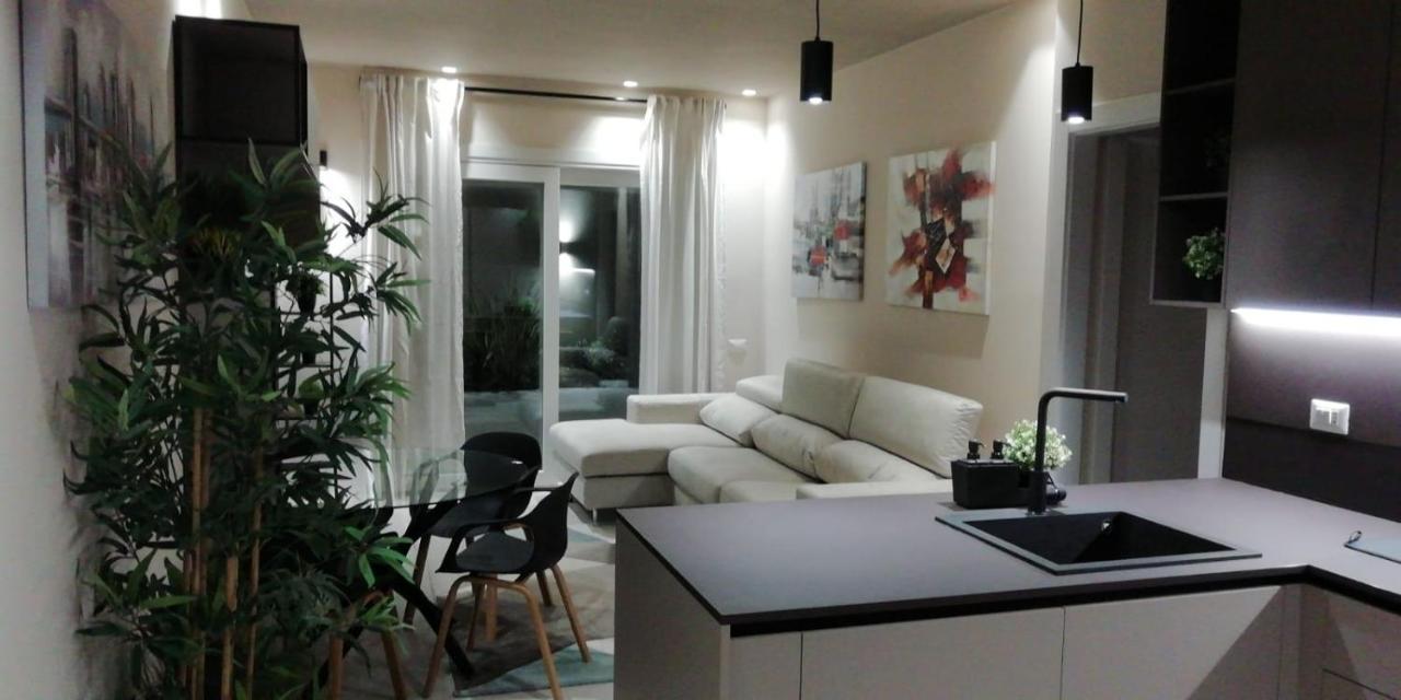 Town-Beach Home Civitanova Marche Ngoại thất bức ảnh