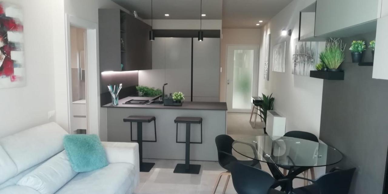 Town-Beach Home Civitanova Marche Ngoại thất bức ảnh
